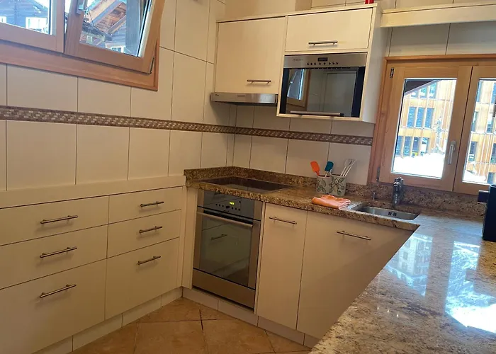 Diana شقة زيرمات